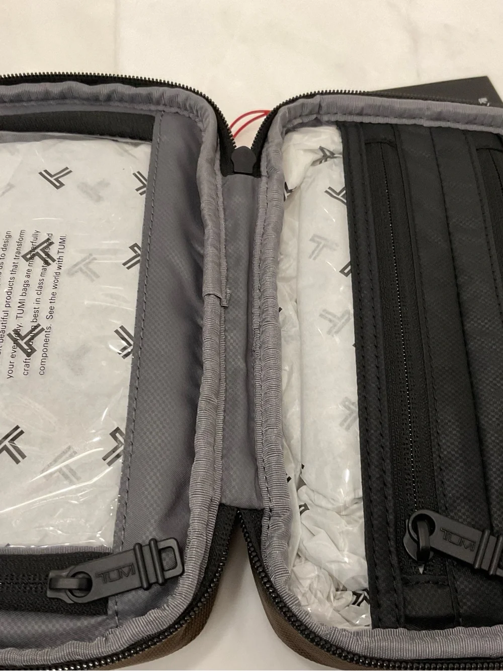 NEW Tumi GEN 4.3 - 8.5” Ballistic Zippered Split Travel Dopp Kit - COFFEE BROWN